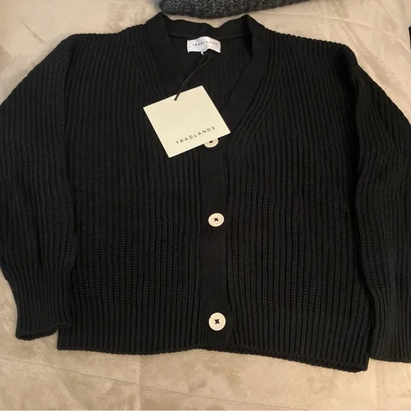 NWT Tradlands Shelter Cotton cardigan Black Sz S - Picture 2 of 7